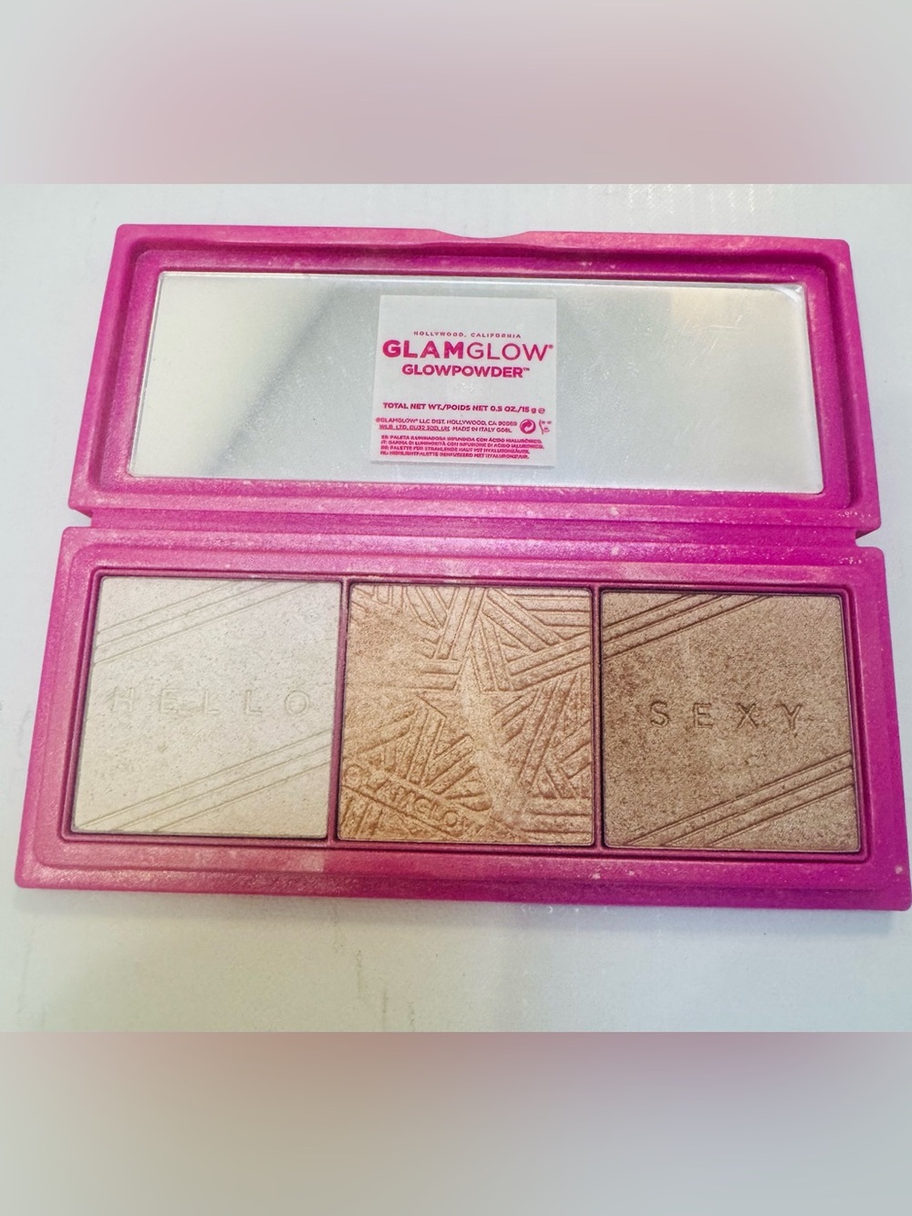 GLAMGLOW GlowPowder Highlight Palette - Pink Case, Champagne Trio